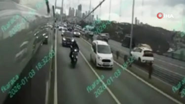 İstanbul'da şiddetli lodos. Metrobüs şoförü motosikletlilere siper oldu