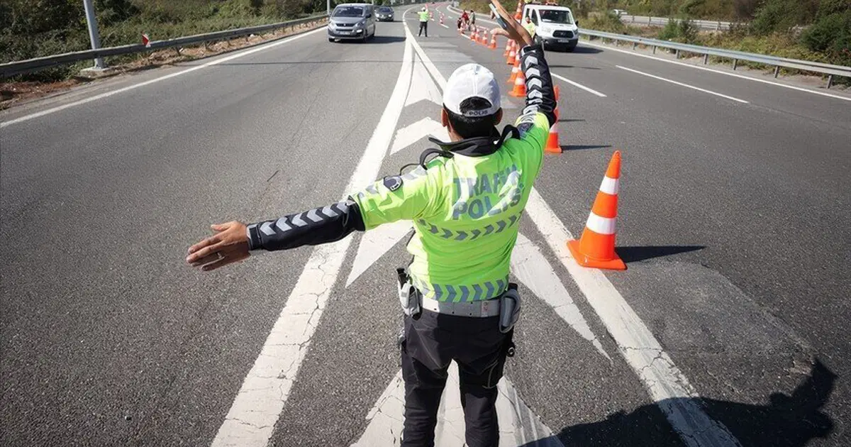 İstanbul'da bugün hangi yollar kapalı? 30 Ağustos trafiğe kapalı yollar ve alternatif güzergahlar