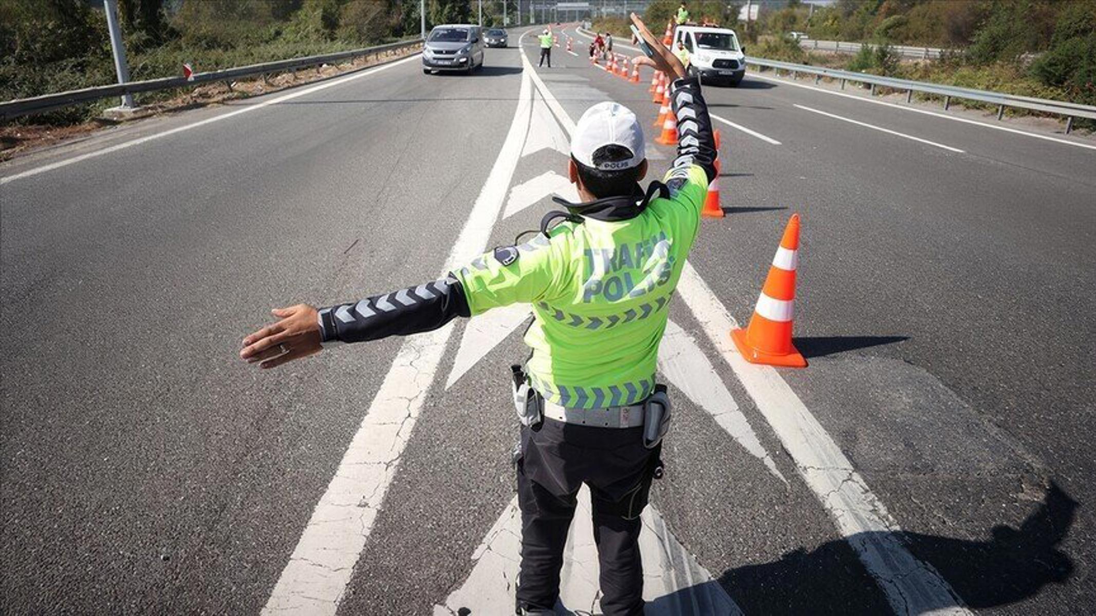 İstanbul'da bugün hangi yollar kapalı? 30 Ağustos trafiğe kapalı yollar ve alternatif güzergahlar