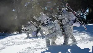 Komandolardan kar üstünde eğitim! MSB paylaştı