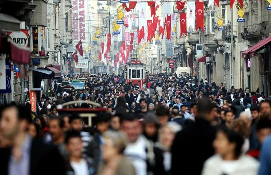 Türk gençlerinin sayısı bile yetti. Tam 117 ülkeyi geride bıraktı, Avrupa'nın en genç nüfuslu ülkesi 1