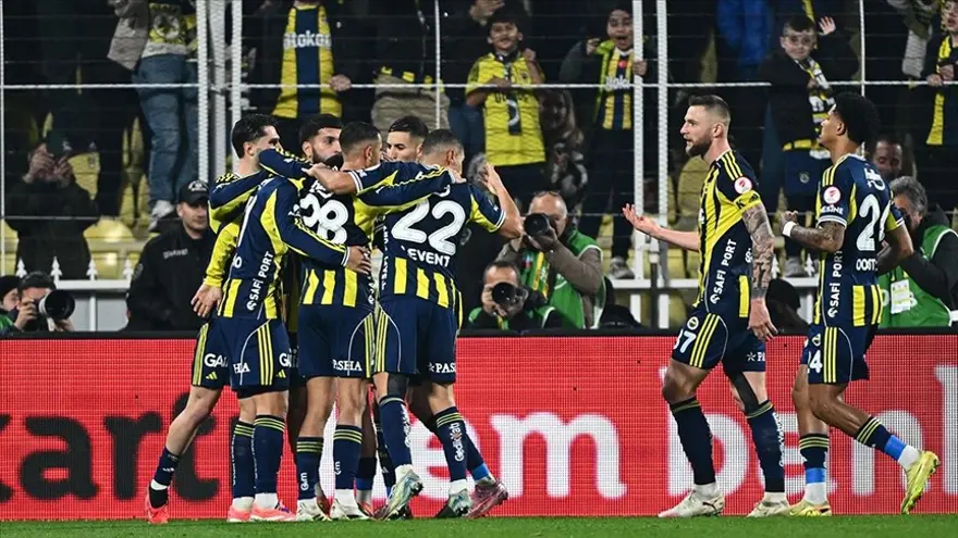 Fenerbahçe-Göztepe maçı ne zaman, saat kaçta ve hangi kanalda? Fenerbahçe namağlup serisini sürdürmek istiyor 1