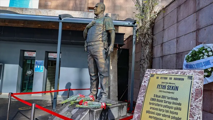 İSMİ CADDEYE VERİLDİ 3