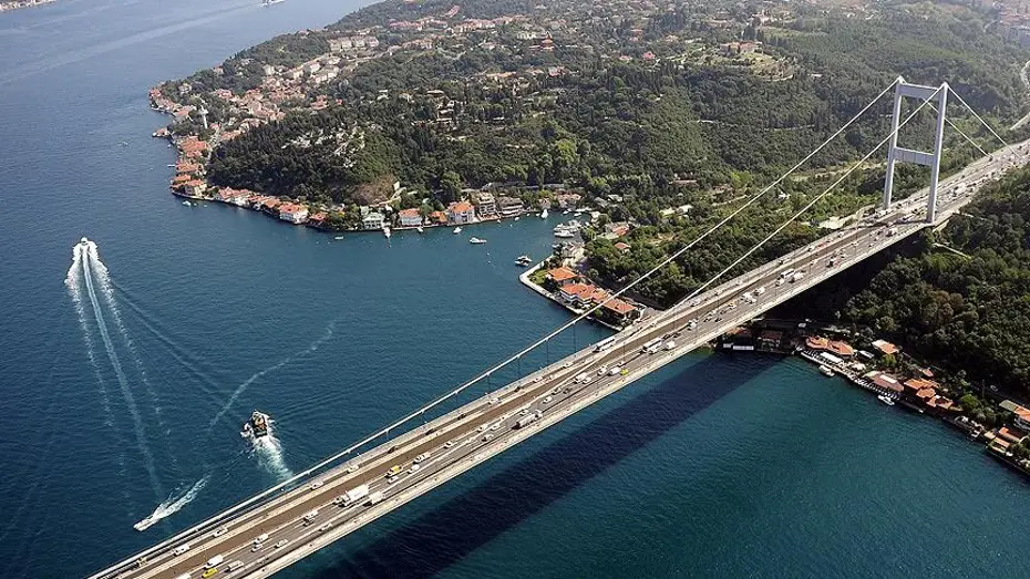 Köprü ve otoyollar ne zaman ücretsiz? Bayramda ücretsiz olacak mı? Sürücülerin gündeminde