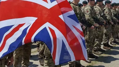 İngiltere'de okula ara veren gençlere gönüllü askerlik eğitimi