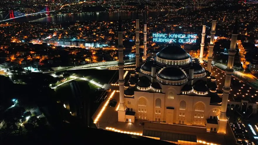 Miraç Kandili mesajlarında en güzel ve anlamlı seçenekler 2026: En güzel, kısa, anlamlı ve resimli Miraç Kandili mesajları ve sözleri 2