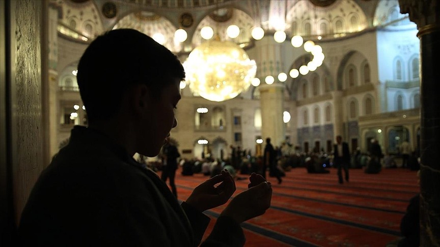 Bugün kandil mi, ne kandili? 2 Şubat Berat Kandili mi? (2026 Diyanet kandil takvimi)