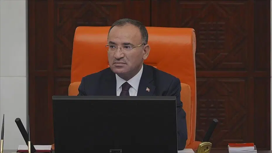 Bekir Bozdağ TBMM Başkanvekilliği görevinden istifa etti
