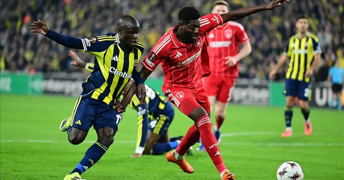 Nottingham Forest-Fenerbahçe maçı ne zaman, saat kaçta, hangi kanalda ve şifresiz mi? Fenerbahçe'nin kritik maçta muhtemel 11'i