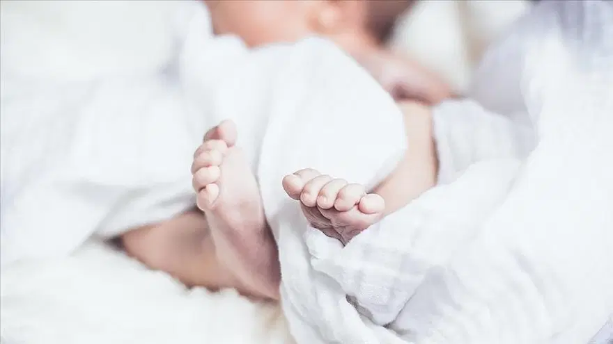 15 milyonda bir: Tek yumurta dördüzleri dünyaya geldi 
