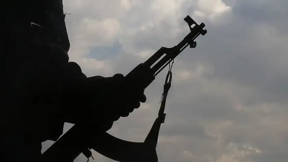Terör örgütü PKK'nın Sincar'daki uzantısı silah bırakarak Irak ordusuyla entegre ediliyor