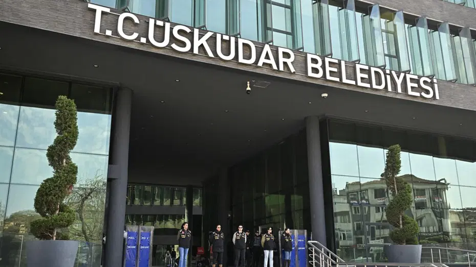 Üsküdar Belediyesi'nde başkan vekilliği seçimine yürütmeyi durdurma kararı
