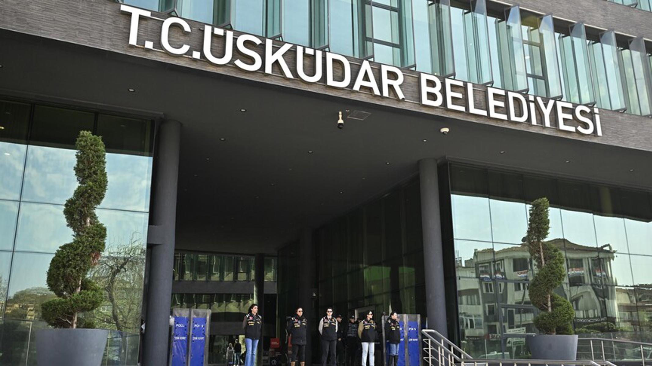 Üsküdar Belediyesi'nde başkan vekilliği seçimine yürütmeyi durdurma kararı
