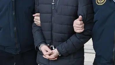 Uyuşturucu suçundan aranıyordu. Jandarma operasyonuyla yakalandı