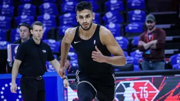 Milli oyuncu NBA'de, 10 günlük sözleşme