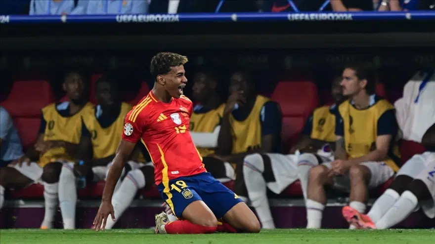 GÖZLER MBAPPE VE YAMAL'DA 4