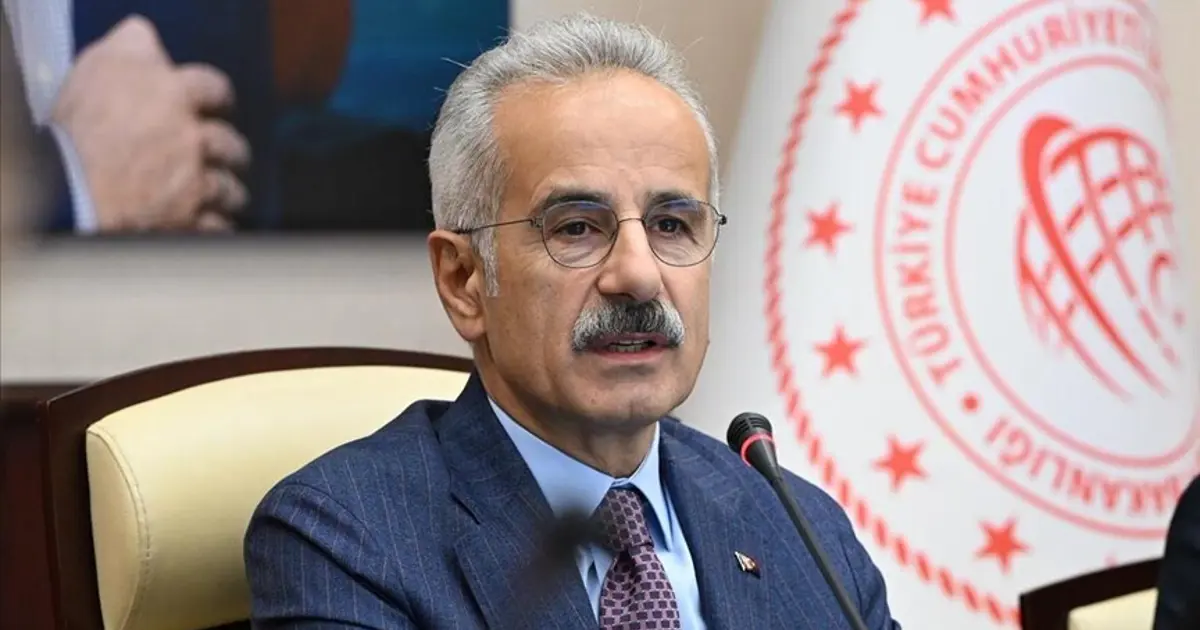 Bakan Uraloğlu'ndan Hürmüz açıklaması: Bölgede bekleyen Türk gemilerinin tamamı çıkış yaptı