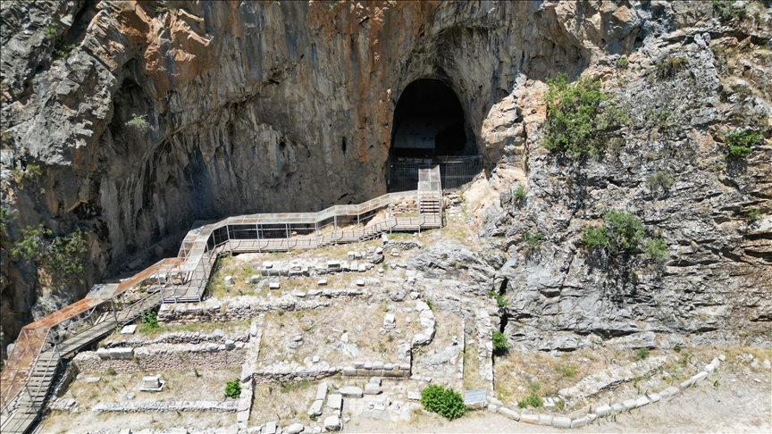 24 yıl önce turizme kazandırıldı. Geçmişi paganlara kadar uzanıyor