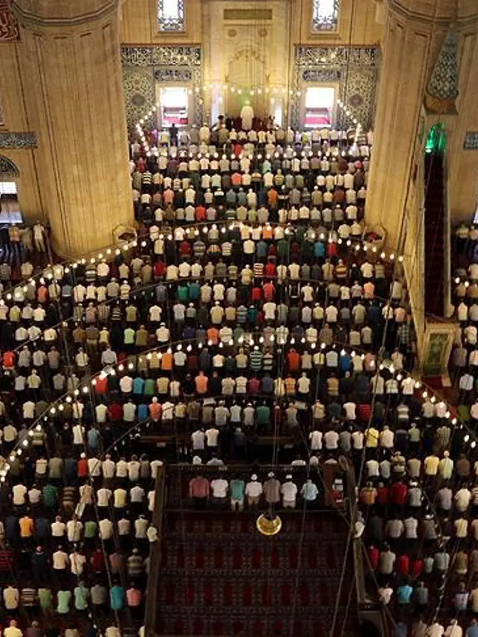 Arefe günü yarım gün mü, resmi tatil mi?