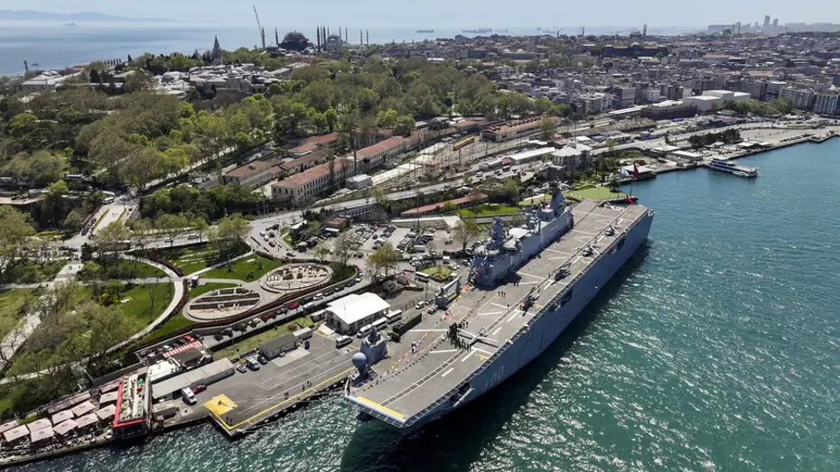 TCG Anadolu, SAHA 2026 kapsamında ziyarete açıldı