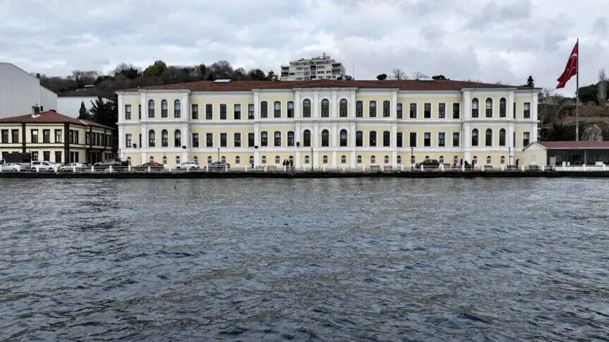 KABATAŞ ERKEK LİSESİ 3