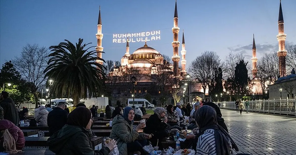İstanbul sahur vakti 2026: İstanbul'da sahur saat kaçta yapılacak? (Diyanet Ramazan imsakiyesi)