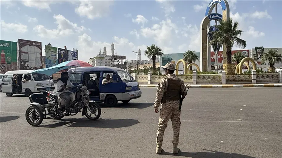 Yemen'de Husiler, Aden Uluslararası Havalimanı'nı hedef aldı