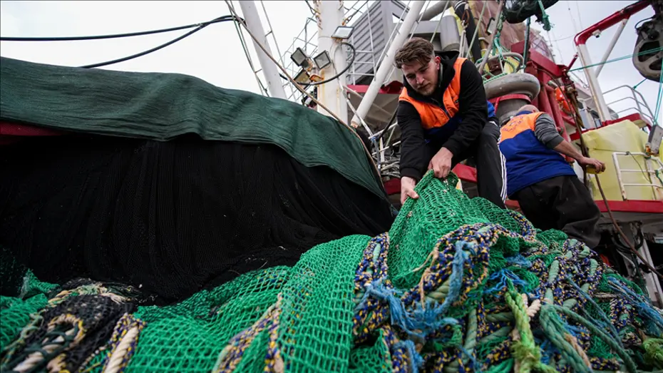 Hava şartlarından denize çıkamayan Egeli balıkçılar sezonun geri kalanından ümitli