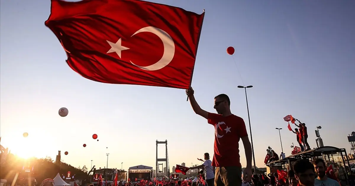 15 Temmuz resmi tatil mi, hangi güne denk geliyor? 15 Temmuz'da kamu ve devlet daireleri açık mı?