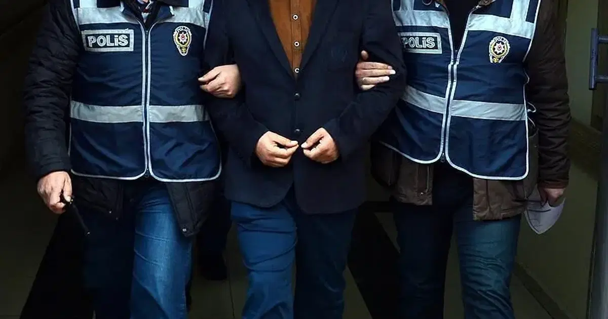 FETÖ’nün bilişim yapılanmasına operasyon: 10 gözaltı