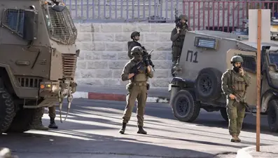 İsrail ordusu Batı Şeria'da 15 Filistinliyi gözaltına aldı