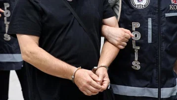 Üzerindeki "büyüyü" bozmaya gitti, 794 bin lira dolandırıldı