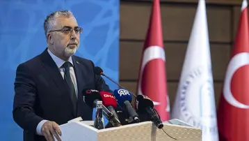 İşkur'un ocak ayı skorunu bakan açıkladı. 120 bin işçi ve işveren buluşturuldu