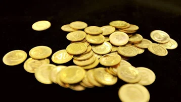 72 milyon liralık altını eliyle dolandırıcılara teslim etti. Firari şüpheli yakalandı