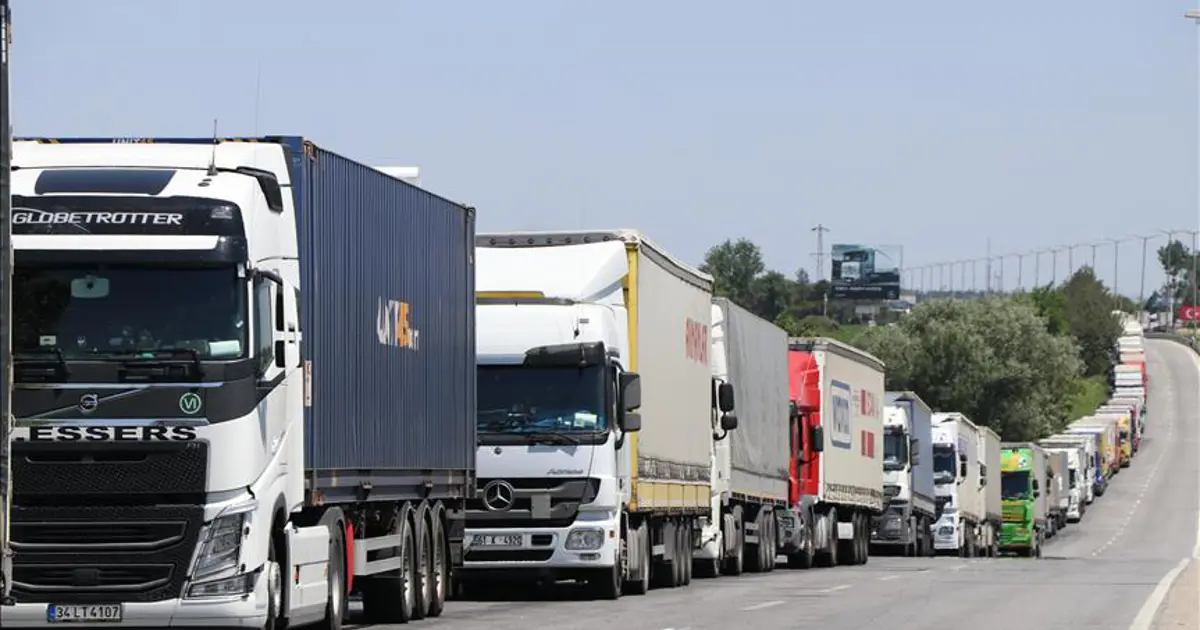 Ticaret Bakanlığı açıkladı, sınırda geçişler durdu: TIR'lara grev engeli