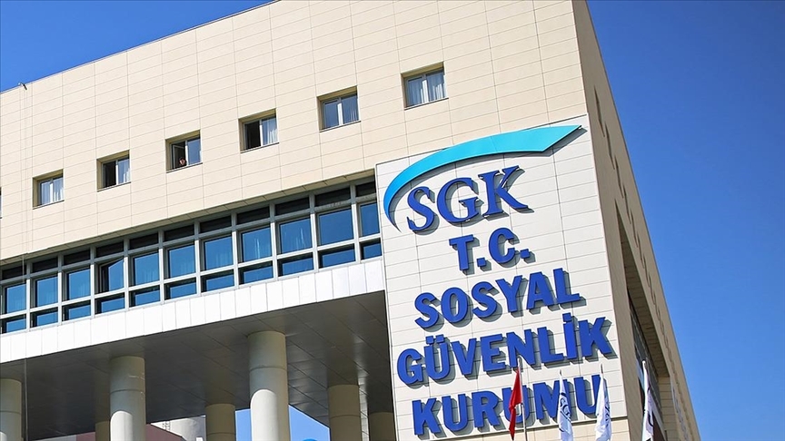 SGK sistemi kilitlendi, borçların ödeme günü ertelendi