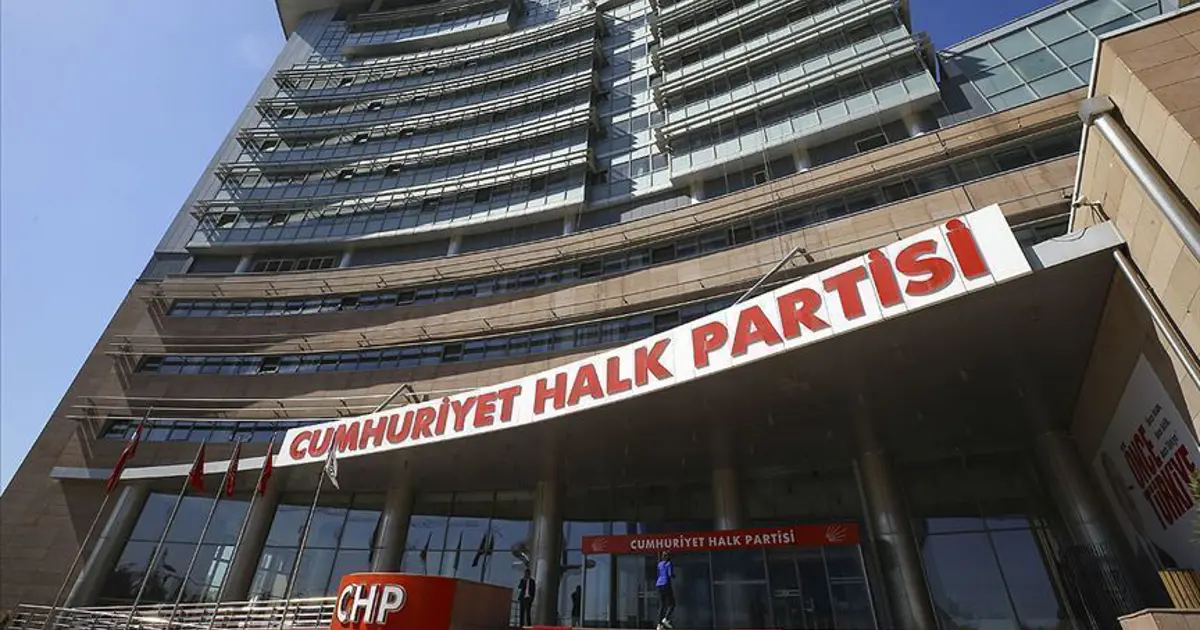 CHP'de 26 il başkanı daha görevden alındı
