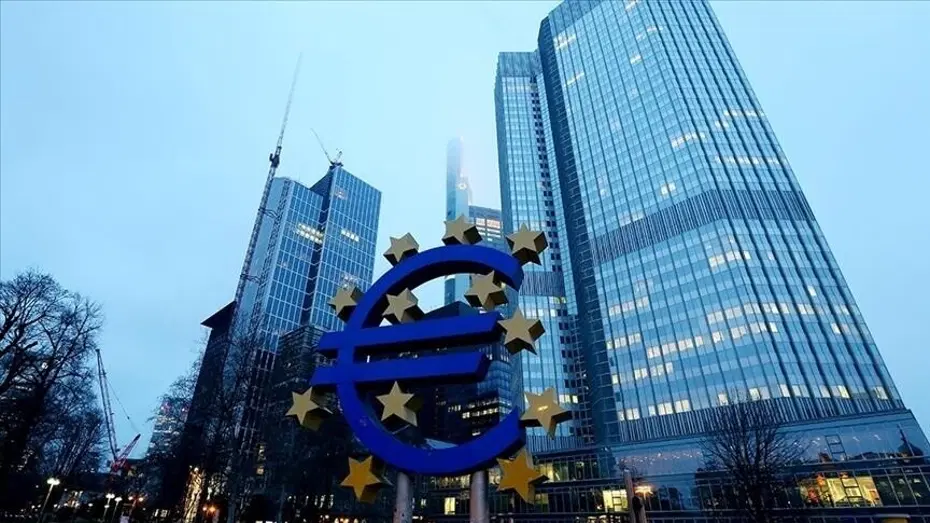 ECB yüksek enflasyona rağmen faizleri sabit tuttu