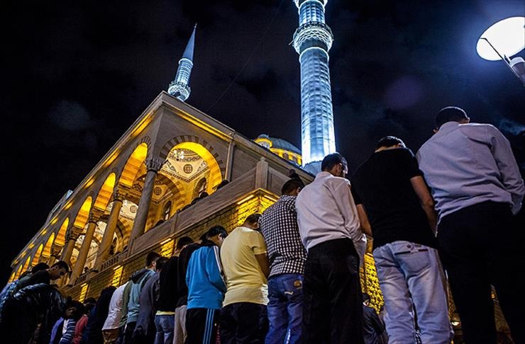 Berat Kandili ne zaman idrak edilecek? Berat Kandilinin önemi ne? 2026 Diyanet Berat Kandili tarihi