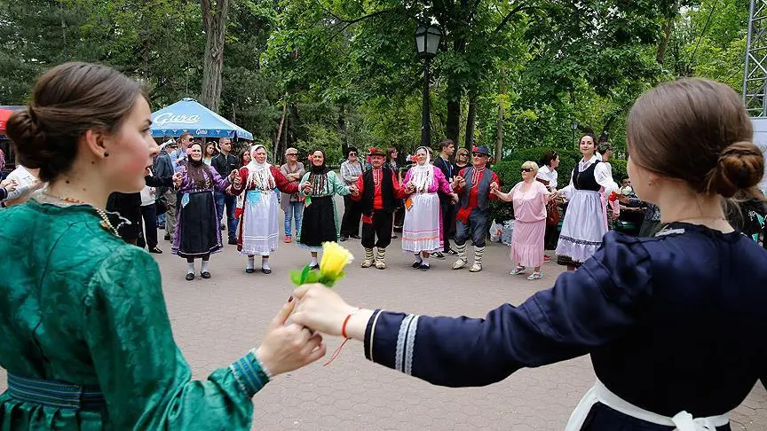 Hıdırellez 2026: Bakan Ersoy'dan barış mesajı, gül ağacı ritüelleri ve Kakava coşkusu — image 6