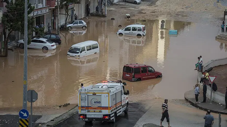 KARADENİZ İÇİN SEN VE SU BASKINI UYARISI 4