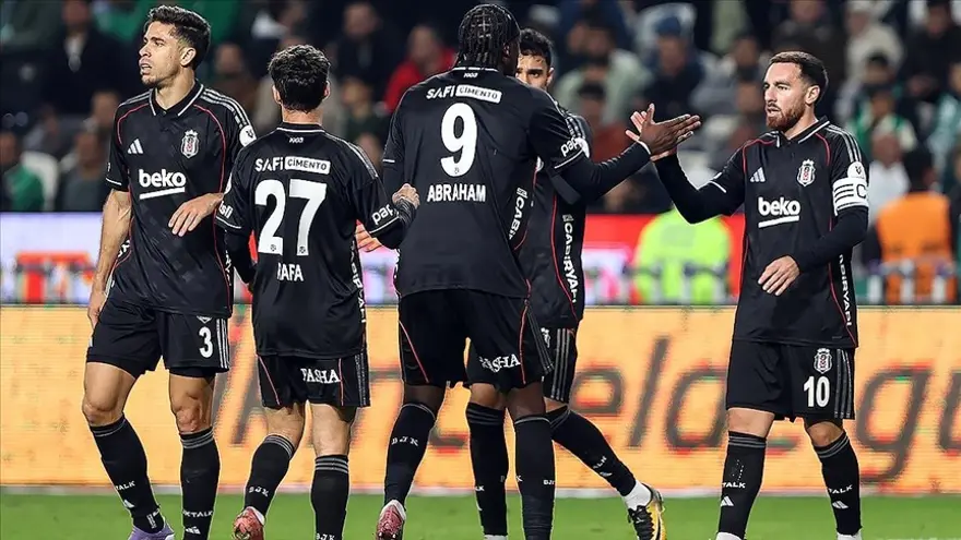 BEŞİKTAŞ'TA GÖZLER RAFA SİLVA'DA 4