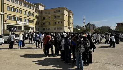 Malatya'da okullar tatil oldu mu, yarın tatil edilecek mi? Depremin ardından Vali Yavuz açıkladı