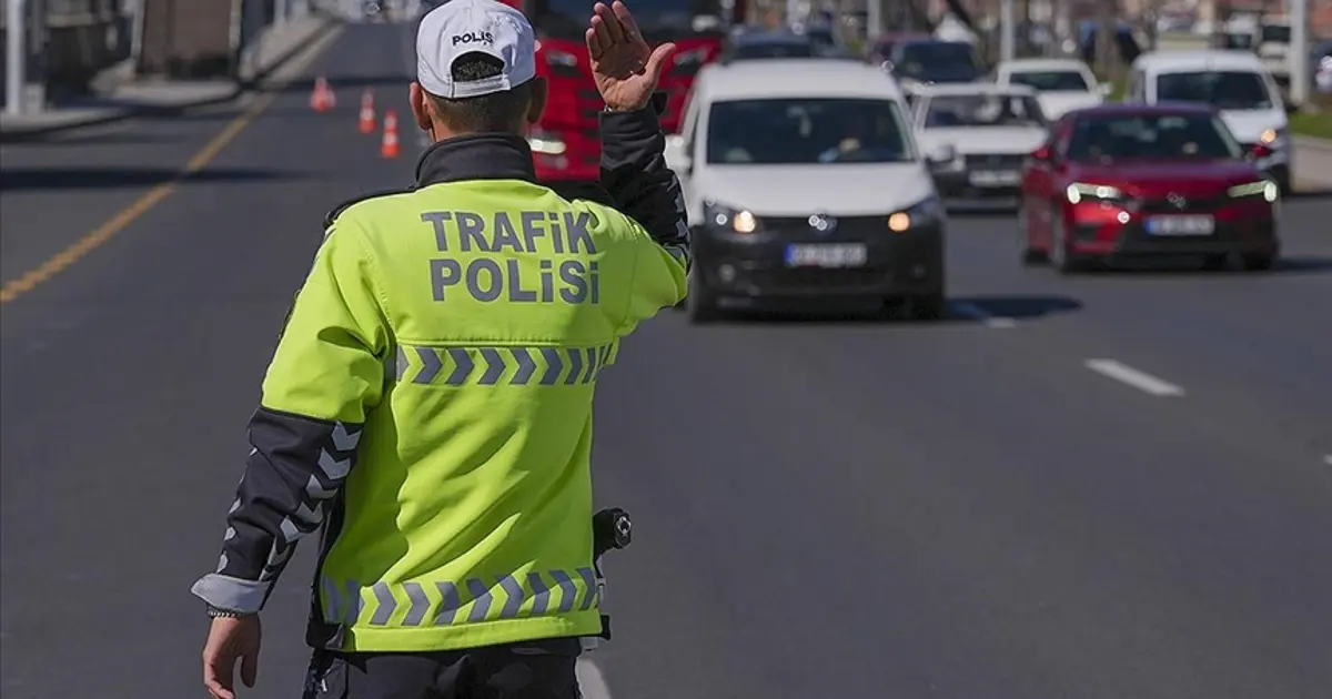 İstanbul'da bu gece bazı yollar trafiğe kapatılacak: 3-5 Ağustos kapalı yollar ve alternatif güzergahlar