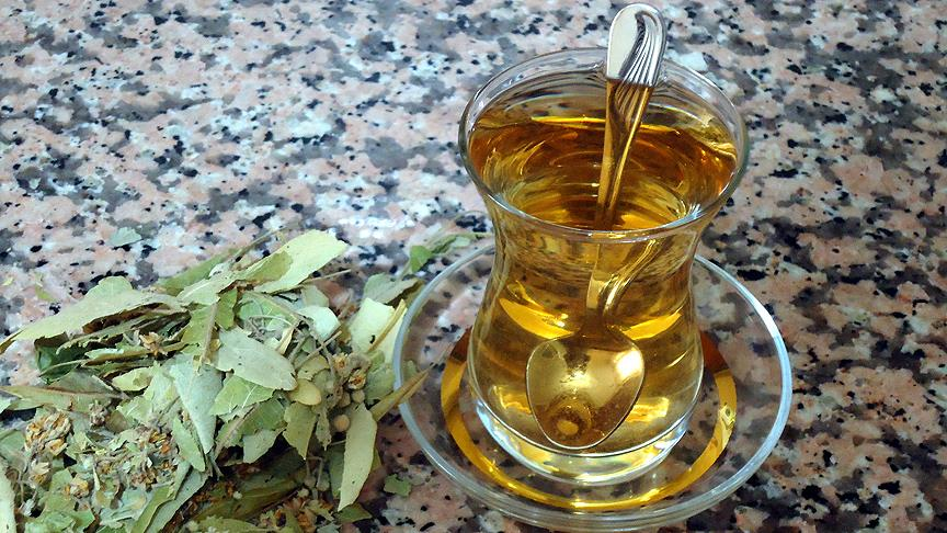 Tıbbi bitki çayları eczanelerde satılacak