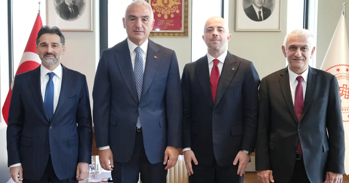 Türkiye'nin küresel erişimi için kritik zirve. Bakanlık ve THY yeni dönemi başlatıyor