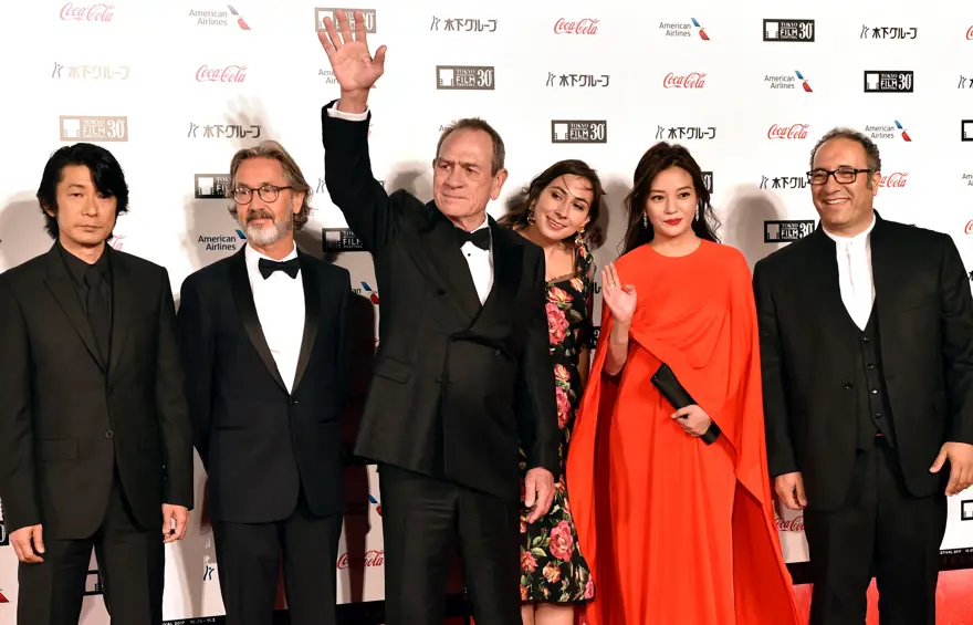 BİR DÖNEM OYUNCULUK YAPTI 5