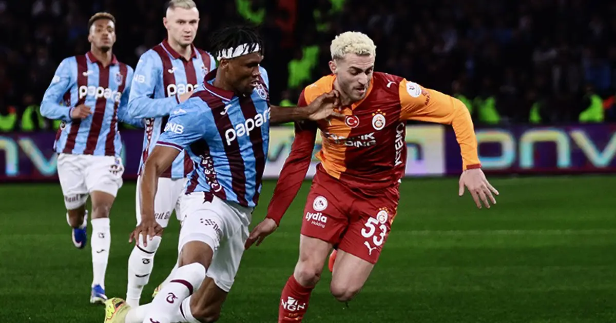Nefes kesen maçta Trabzonspor, Galatasaray'ı mağlup etti. Süper Lig'de zirve yarışı kızıştı