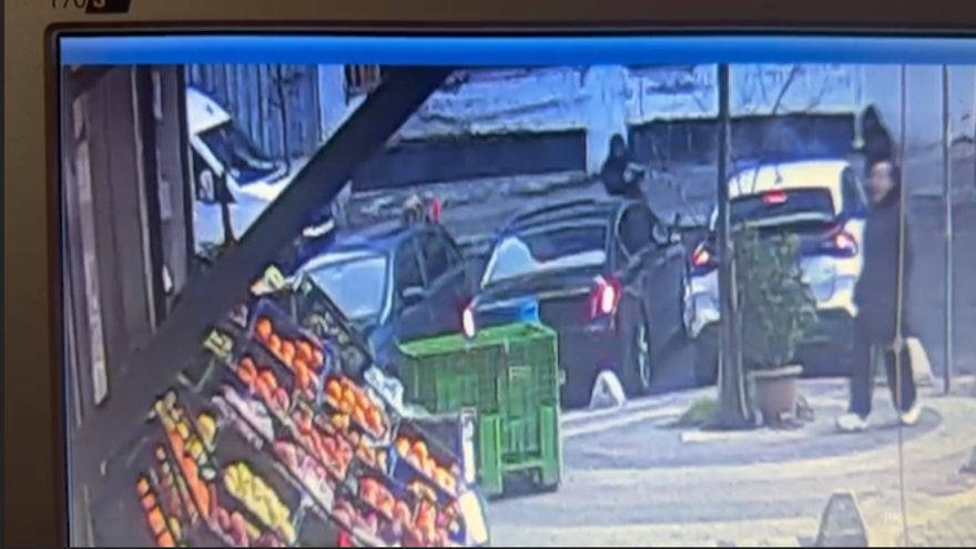 ARACA BİNDİKTEN SONRA YAYLIM ATEŞİNE TUTTULAR 3