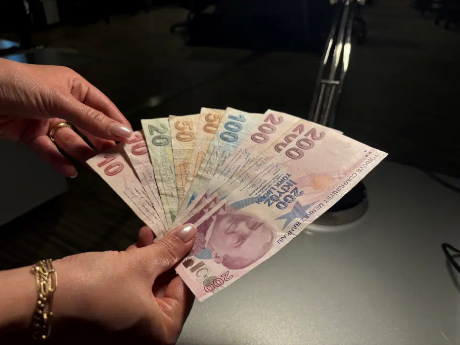 Memur ve memur emeklilerinin zammı belli oldu